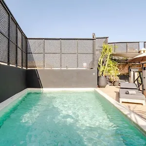 Gasthof Basidi Piscine Chauffee Sur Le Toit De La Medina, Marrakesch